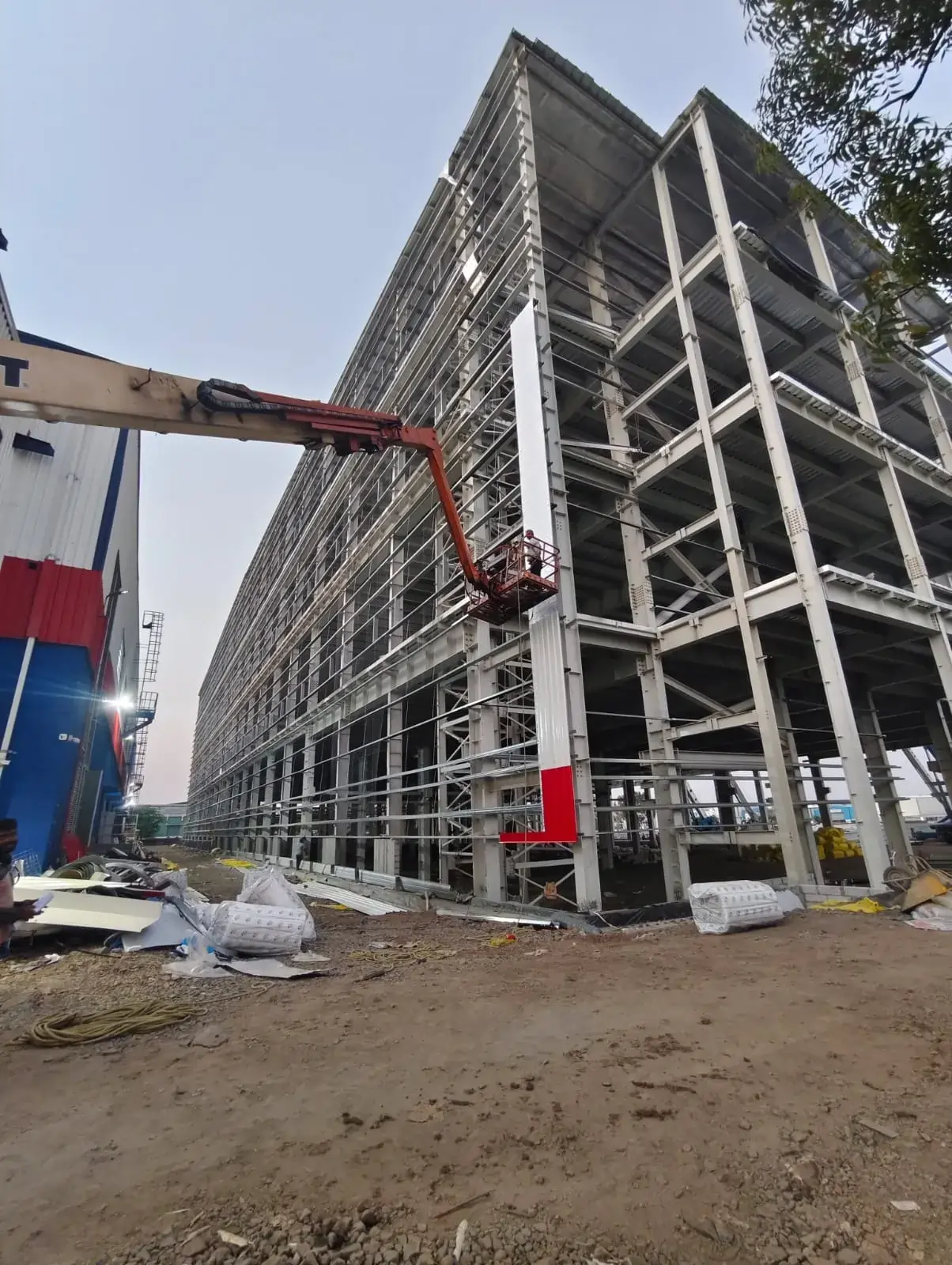 Building Image